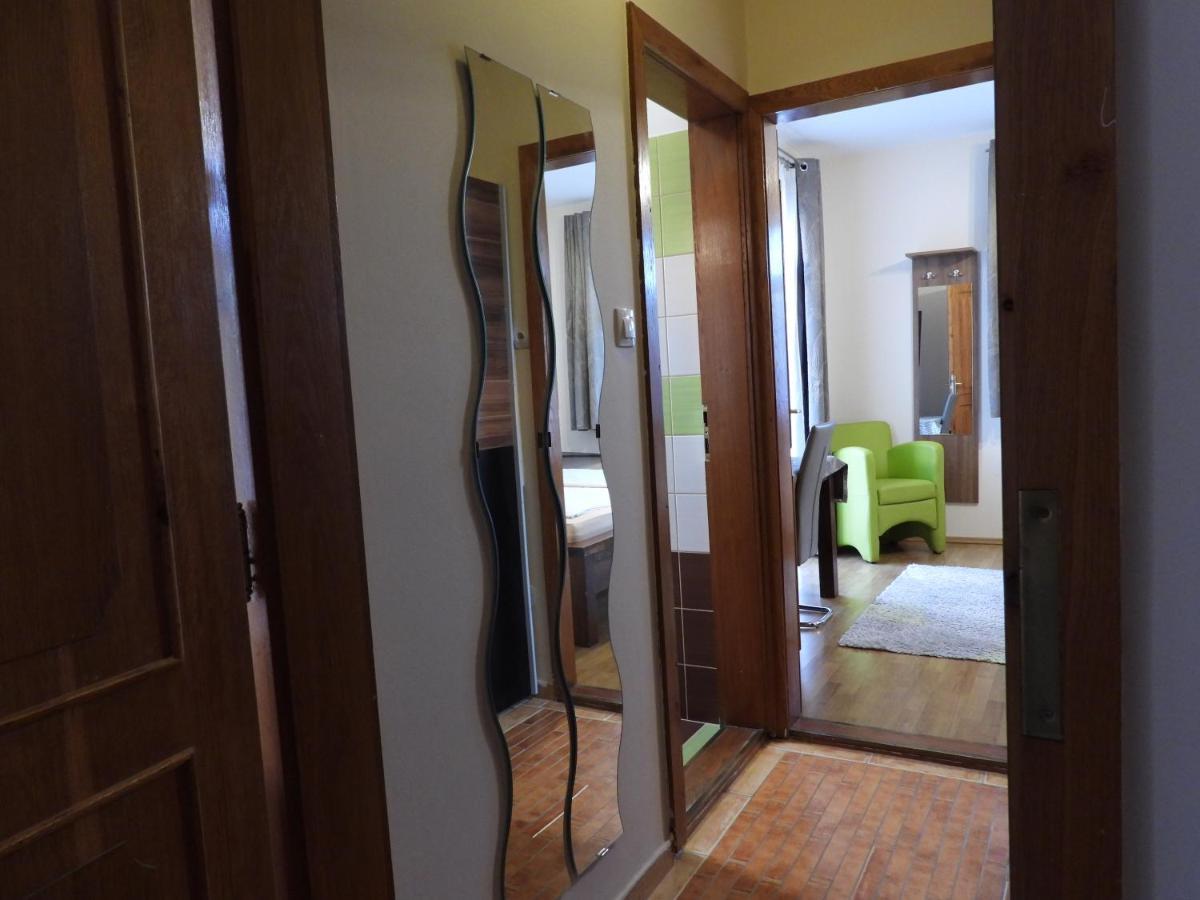 Médea Apartman Buk Exterior foto