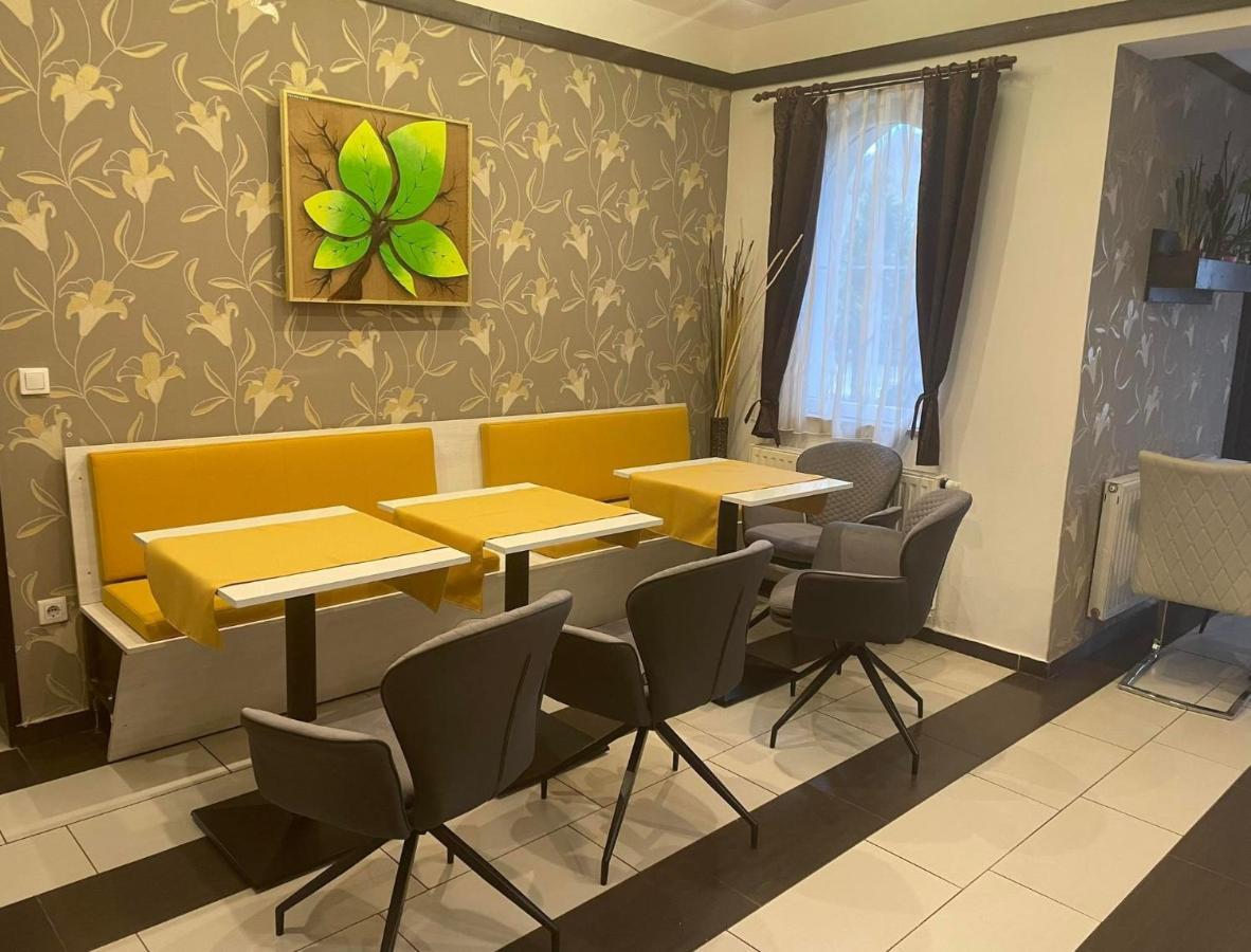 Médea Apartman Buk Exterior foto